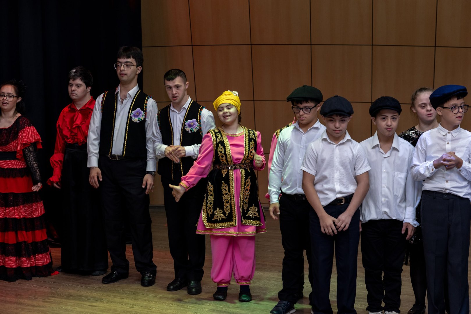 Alena Aliyeva visits center for children with special needs (PHOTO/VIDEO)