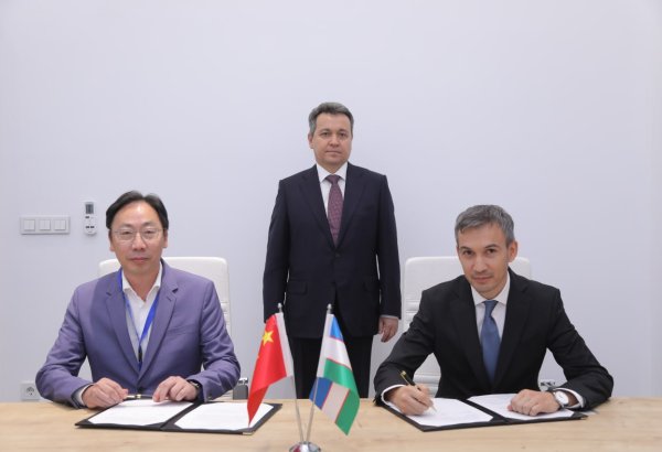 Uzbekistan, China's APT Satellite sign deal to expand satellite connectivity