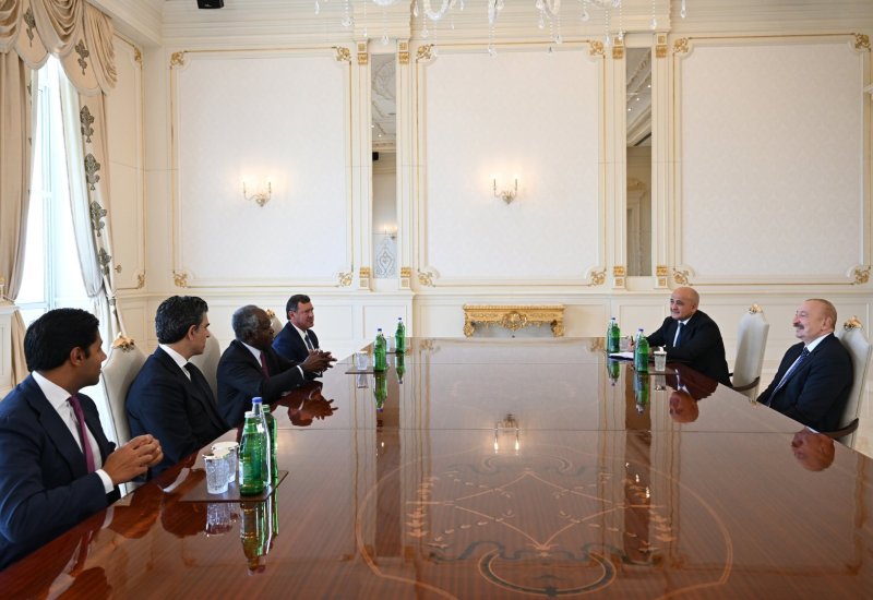 President Ilham Aliyev receives head of Global Infrastructure Partners (PHOTO)