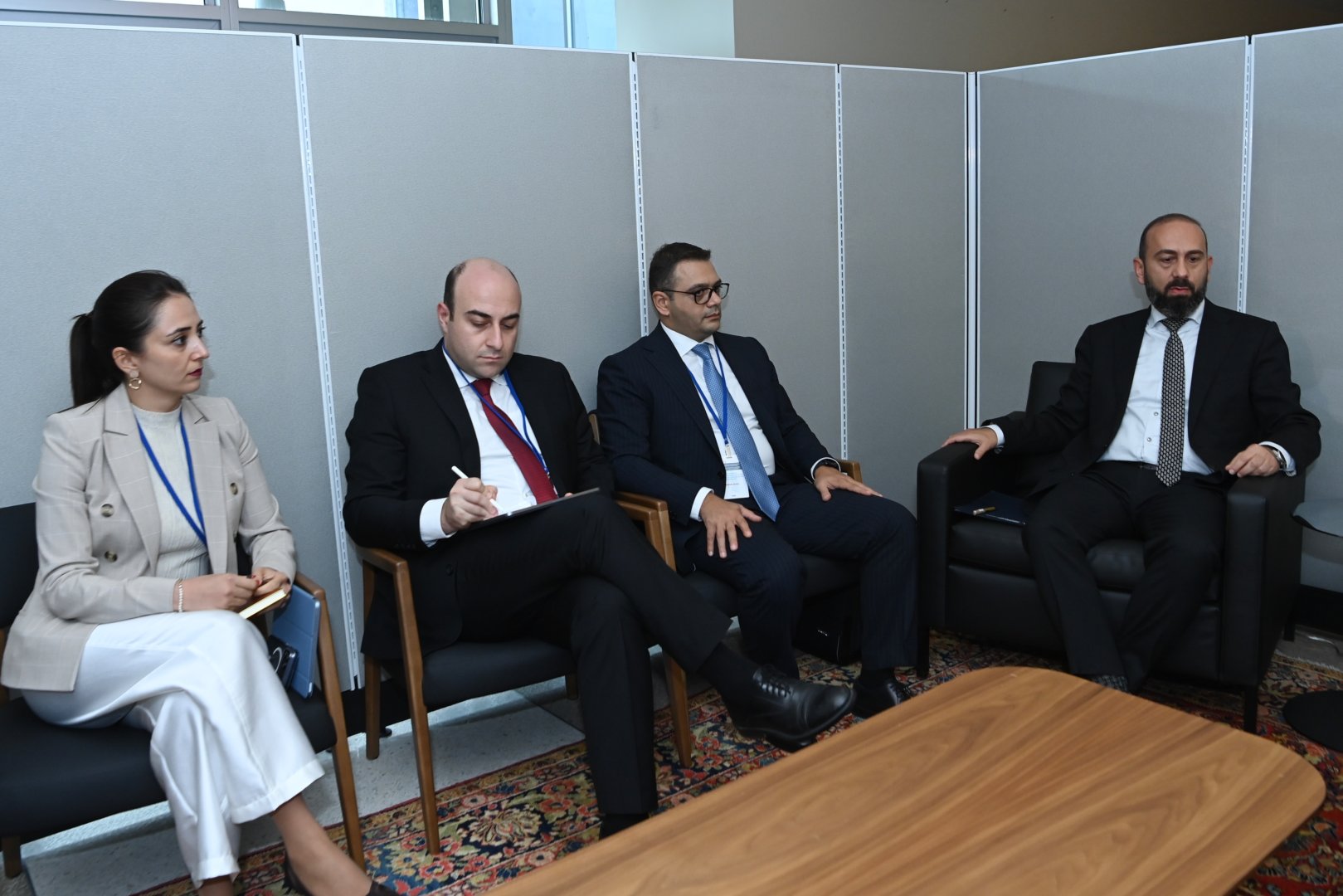 Azerbaijan, Armenia discuss unblocking economic, transport links (PHOTO)