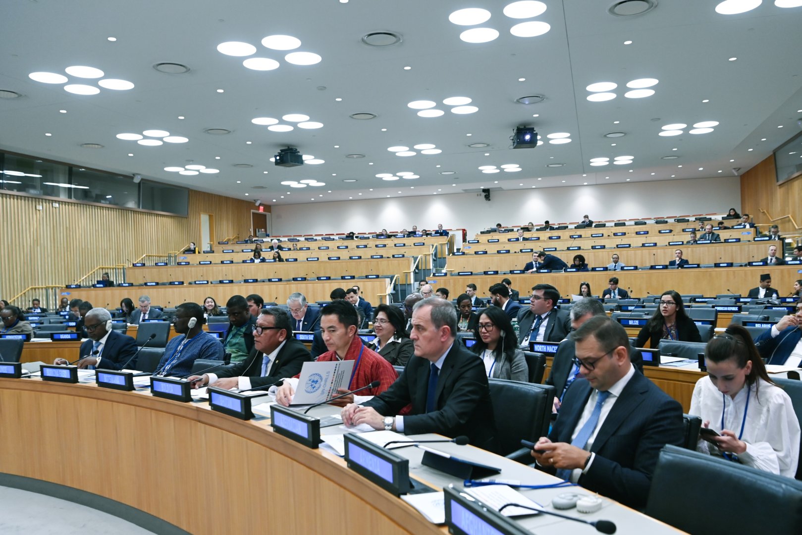 Azerbaijani FM highlights Azerbaijan’s transformation into a key logistics and transit hub (PHOTO)