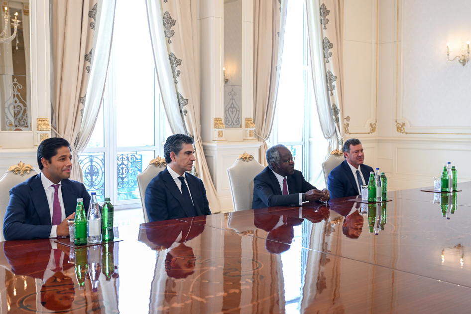 President Ilham Aliyev receives head of Global Infrastructure Partners (PHOTO)