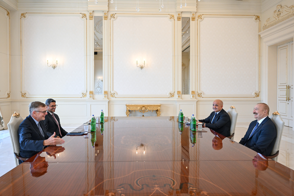 President Ilham Aliyev receives Chairman and CEO of Neuberger Berman (PHOTO)