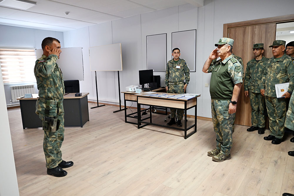 Azerbaijani Defense Ministry leadership observes training activities as part of exercise (PHOTO/VIDEO)