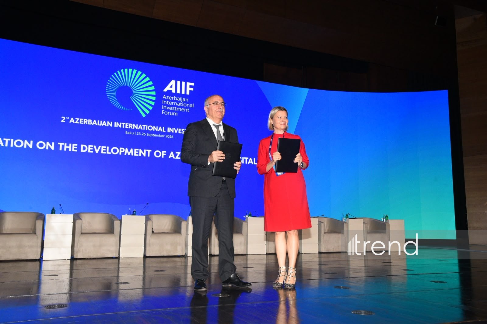 2nd Azerbaijan International Investment Forum hosts signing of 11 documents (PHOTO)