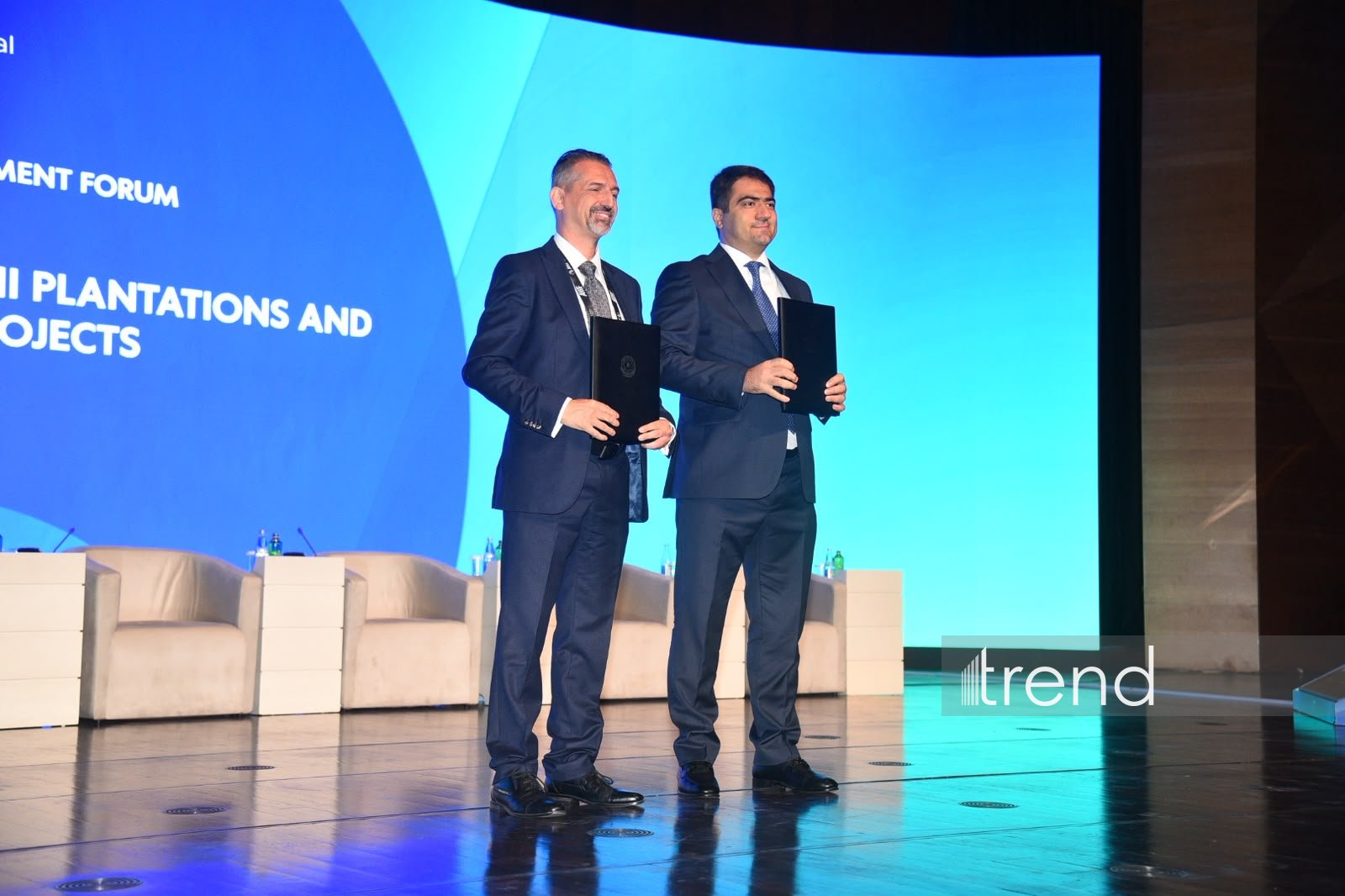 2nd Azerbaijan International Investment Forum hosts signing of 11 documents (PHOTO)