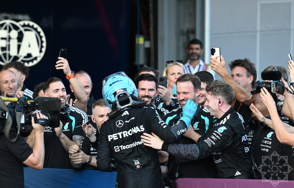 Baku hosts awarding of Formula 1 Azerbaijan Grand Prix winner (PHOTO)