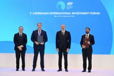 Documents signed on sidelines of Second Azerbaijan International Investment Forum exchanged (PHOTO)