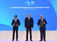 Documents signed on sidelines of Second Azerbaijan International Investment Forum exchanged (PHOTO)