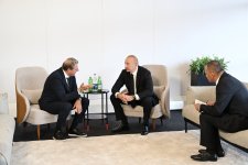 President Ilham Aliyev meets with President of International Ski and Snowboard Federation (PHOTO)
