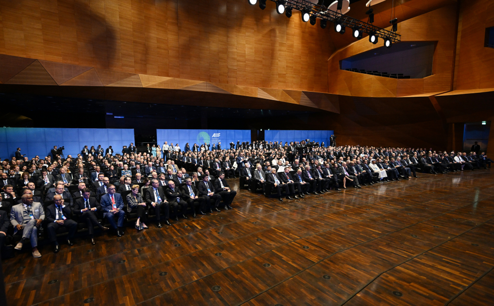 President Ilham Aliyev attends event held as part of 2nd Azerbaijan International Investment Forum (LIVE/PHOTO)