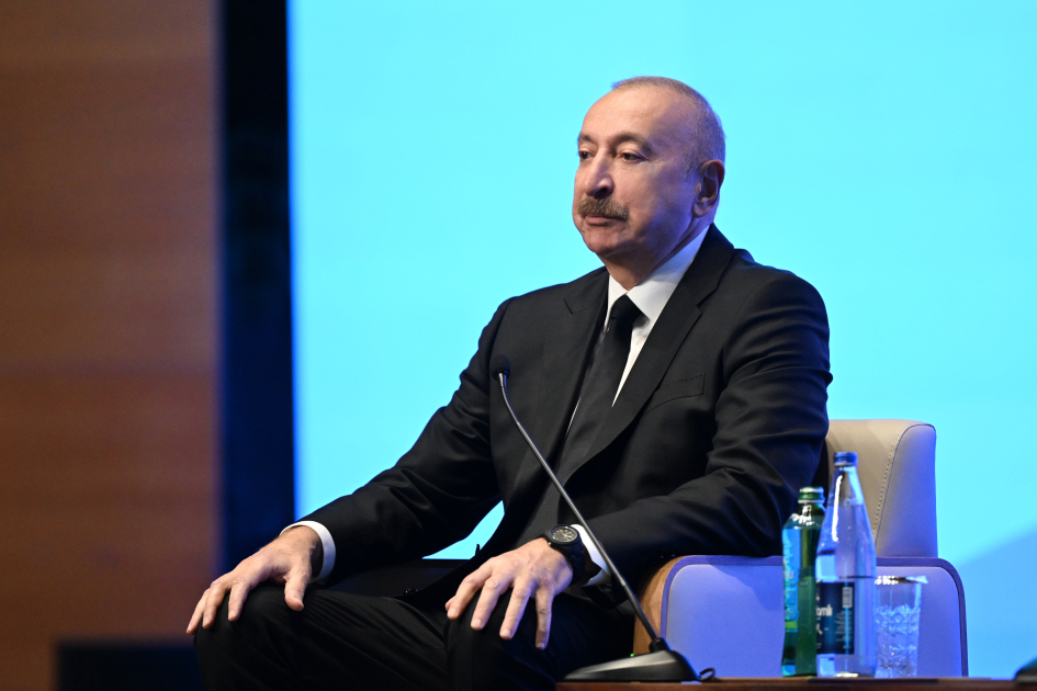 President Ilham Aliyev attends event held as part of 2nd Azerbaijan International Investment Forum (LIVE/PHOTO)
