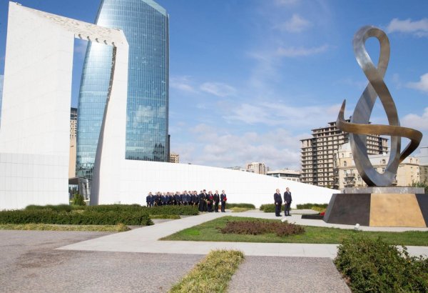 Heads of the State Security Service and Foreign Intelligence Service visit Victory Park (PHOTO)