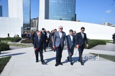 Azerbaijani officials pay tribute at Victory Park Memorial on Remembrance Day (PHOTO)