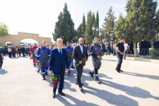 Employees of AzerGold CJSC and its subsidiaries commemorate the memory of the martyrs of the Patriotic War (PHOTO)