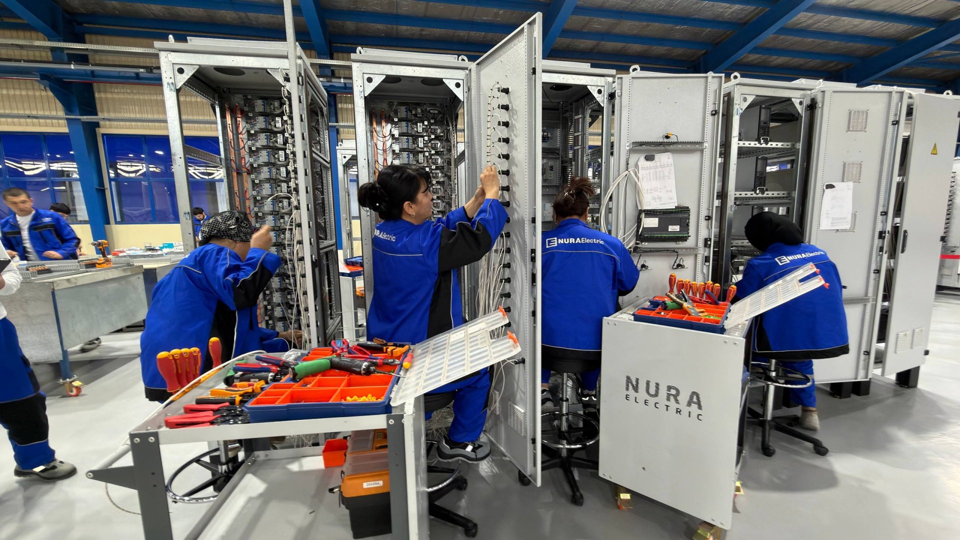 Özbəkistan Daşkənd regionunda 50 milyon dollarlıq elektrik avadanlıqları kompleksi açdı