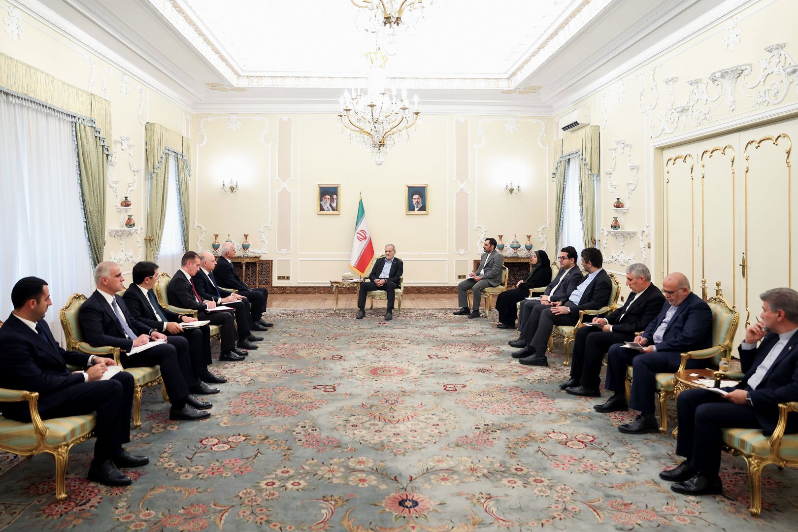 Azerbaijan, Iran advance talks on trade, transport, and energy (PHOTO)