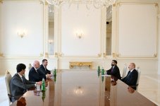 President Ilham Aliyev receives FIFA President (PHOTO/VIDEO)