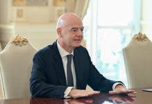 President Ilham Aliyev receives FIFA President (PHOTO/VIDEO)
