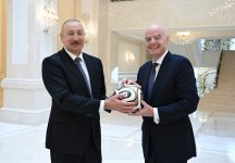 President Ilham Aliyev receives FIFA President (PHOTO/VIDEO)