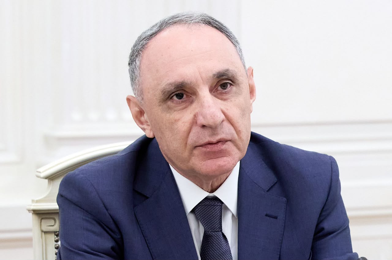 Azerbaijan and Russia discuss enhancing legislative cooperation (PHOTO)