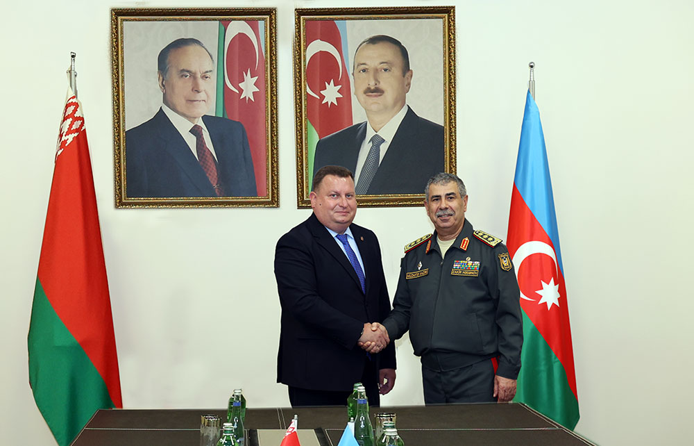 Azerbaijan, Belarus discuss prospects for military-technical co-op (PHOTO)