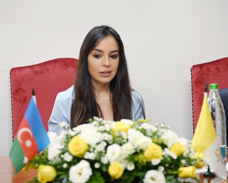 Leyla Aliyeva and Alena Aliyeva meet Secretary of Pontifical Commission for Sacred Archaeology in Rome (PHOTO)