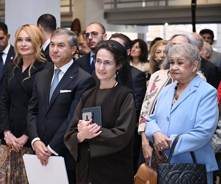 Leyla Aliyeva and Alena Aliyeva attend opening of exhibition of Azerbaijani carpets at Holy See (PHOTO)