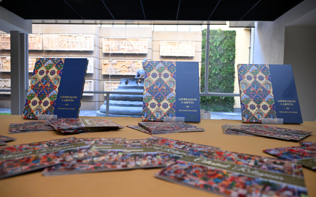 Leyla Aliyeva and Alena Aliyeva attend opening of exhibition of Azerbaijani carpets at Holy See (PHOTO)