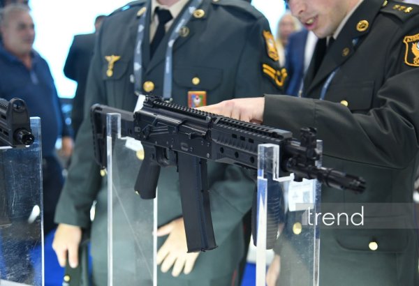 Russia's Kalashnikov unveils new AK rifles at ADEX-2026 (PHOTO)