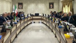 Azerbaijan and Iran discuss progress of joint projects (PHOTO)