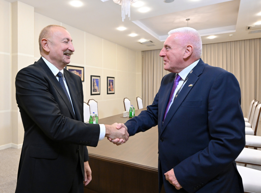 President Ilham Aliyev receives UK Minister of State for Defense (PHOTO/VIDEO)