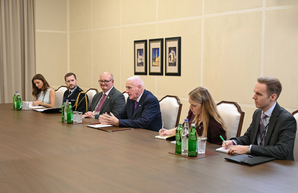 President Ilham Aliyev receives UK Minister of State for Defense (PHOTO/VIDEO)
