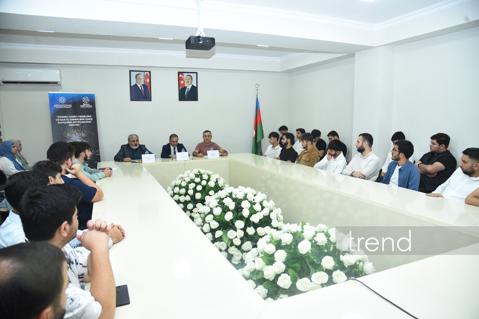 Baku Network discusses fake news, foreign influence with Theology students (PHOTO/VIDEO)