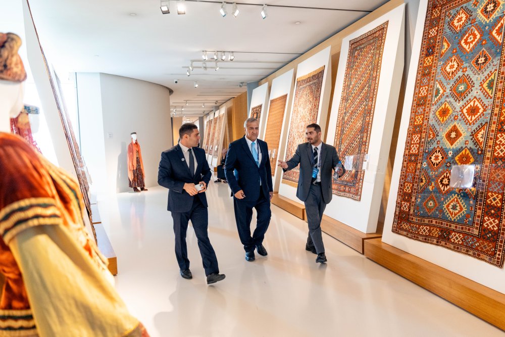 CICA Media Forum participants tour Heydar Aliyev Center (PHOTO)