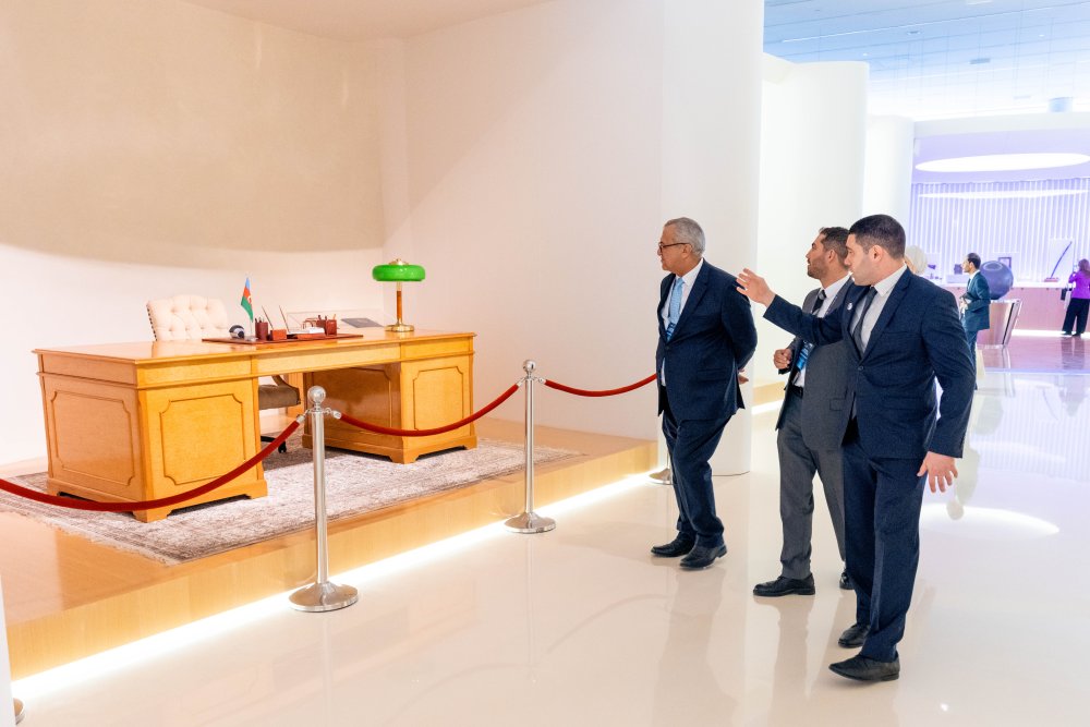 CICA Media Forum participants tour Heydar Aliyev Center (PHOTO)