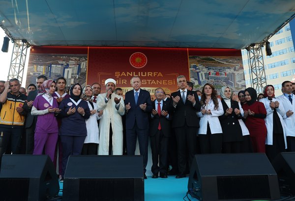 Turkish President attends opening of new transport interchange on Azerbaijan Boulevard