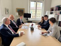 Azerbaijan and Switzerland discuss cooperation on security (PHOTO)