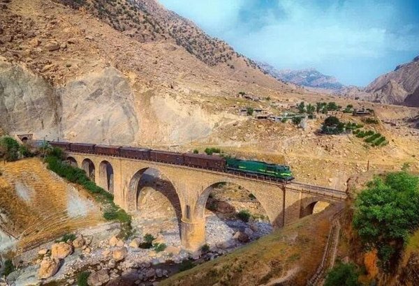 Iran’s Zagros Railway terminal records 84,800 tons in cargo handling