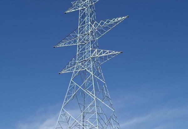 Uzbekistan builds 350-km 500 kV power line to connect 1 GW solar plant