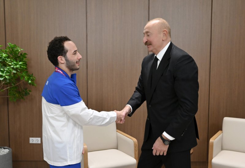 President Ilham Aliyev's sincere dialogue with Azerbaijani judoka Ahmad Yusifov (PHOTO)