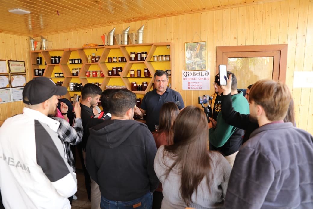 PASHA Holding continues to support opportunities for farmers (PHOTO)