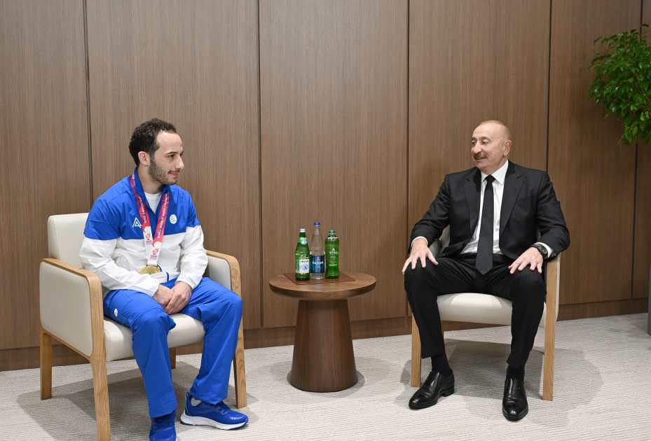 President Ilham Aliyev's sincere dialogue with Azerbaijani judoka Ahmad Yusifov (PHOTO)