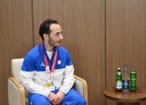 President Ilham Aliyev's sincere dialogue with Azerbaijani judoka Ahmad Yusifov (PHOTO)