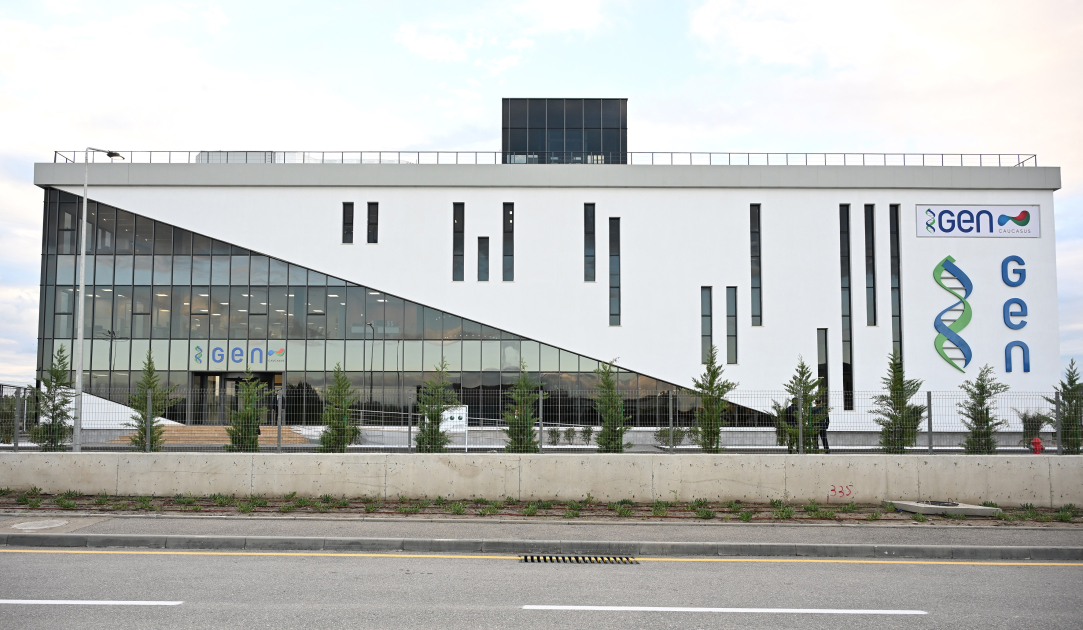 President Ilham Aliyev attends inauguration of pharmaceutical manufacturing plant in Pirallahi Industrial Park (PHOTO)