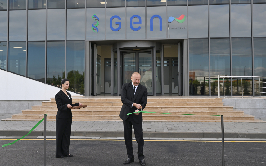 President Ilham Aliyev attends inauguration of pharmaceutical manufacturing plant in Pirallahi Industrial Park (PHOTO)