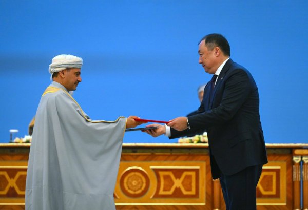 Kazakhstan, Oman sign air services agreement