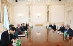 President Ilham Aliyev receives UK Minister of State for Trade (PHOTO)