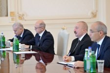 President Ilham Aliyev receives UK Minister of State for Trade (PHOTO)