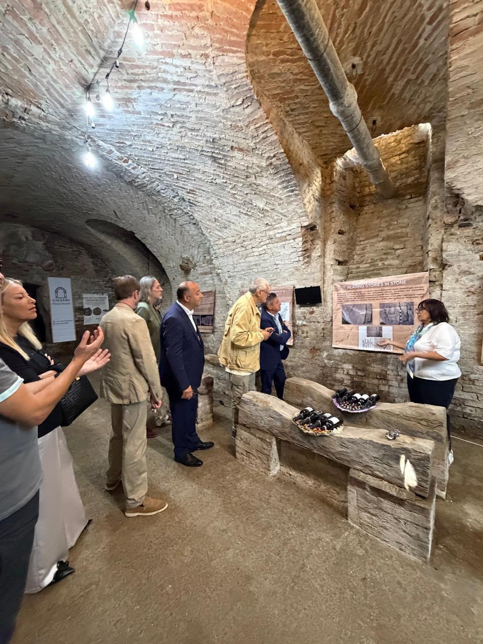 Ancient rock art heritage of Azerbaijan presented in Italy (PHOTO)